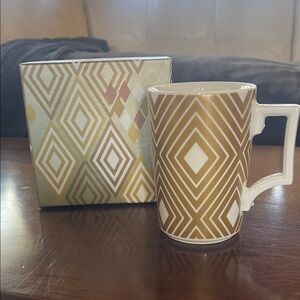 Starbucks Gold and White Geometric Mug